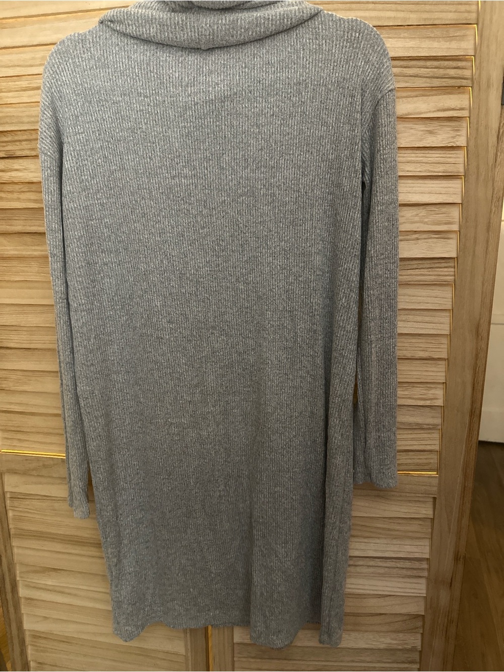 Sweater Subcategory Identification - Picture 4 of 4